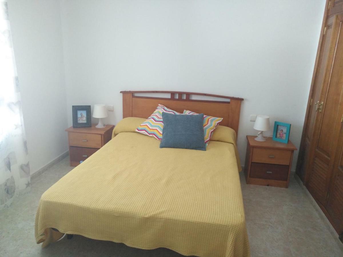 Casa La Charca De Famara Apartment Exterior photo